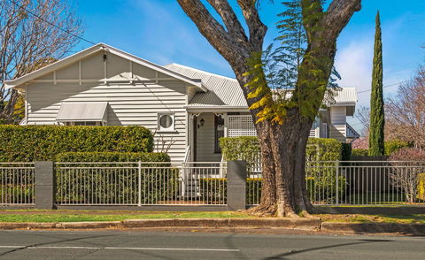Frangipani House - Accommodation Redcliffe 27