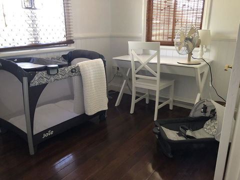 Frangipani House - Accommodation Redcliffe 18