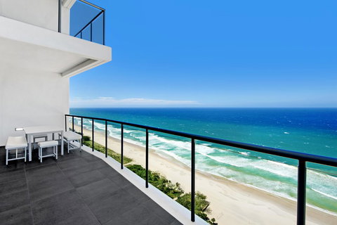 ULTIQA Air On Broadbeach - Accommodation Redcliffe 0