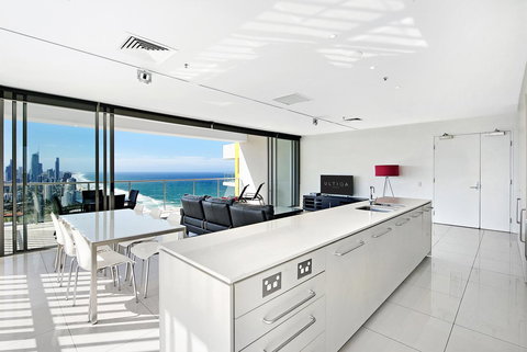 ULTIQA Air On Broadbeach - Accommodation Redcliffe 21