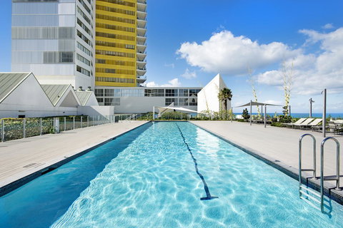 ULTIQA Air On Broadbeach - Accommodation Redcliffe 5