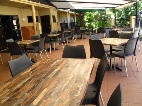 Palm Royale Cairns - Accommodation Redcliffe 13