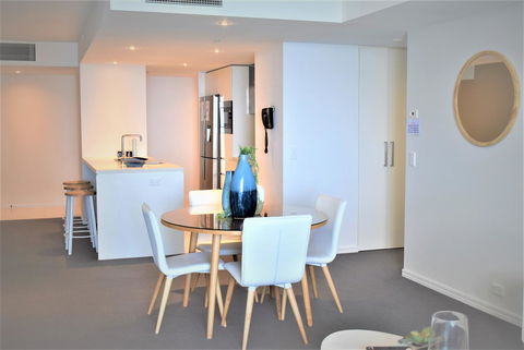 Gold Coast Private Apartments - H Residences, Surfers Paradise - Accommodation Redcliffe 12
