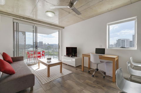 Direct Collective - Pavilion And Governor On Brookes - Accommodation Redcliffe 13