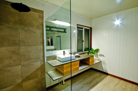 The Summit 1770 - Accommodation Redcliffe 1