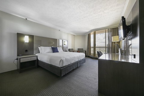 Novotel Surfers Paradise - Accommodation Redcliffe 6