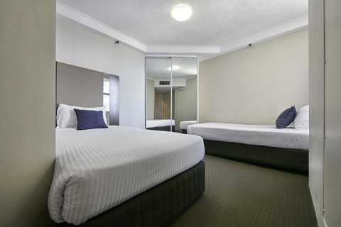 Novotel Surfers Paradise - Accommodation Redcliffe 12