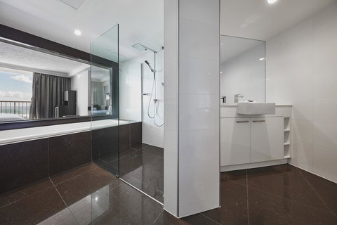 Novotel Surfers Paradise - Accommodation Redcliffe 20