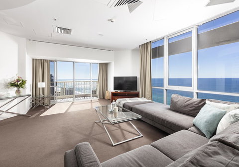 Novotel Surfers Paradise - Accommodation Redcliffe 3