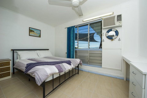 Blue On Cockle - Accommodation Redcliffe 4