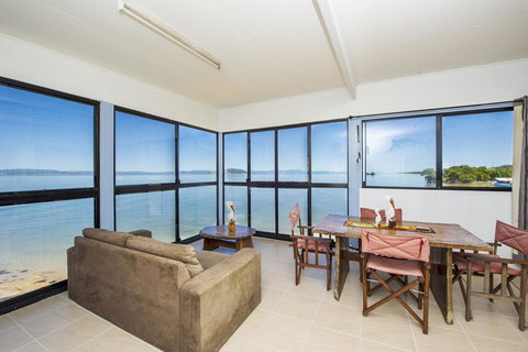 Blue On Cockle - Accommodation Redcliffe 5