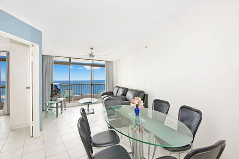 Surfers International Apartments - Accommodation Redcliffe 16