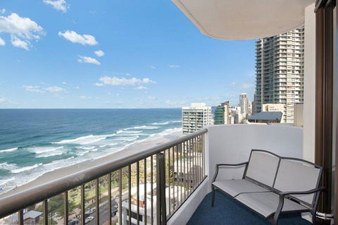 Surfers International Apartments - Accommodation Redcliffe 7