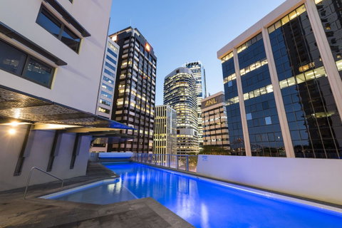 Oaks Brisbane Aurora Suites - Accommodation Redcliffe 2