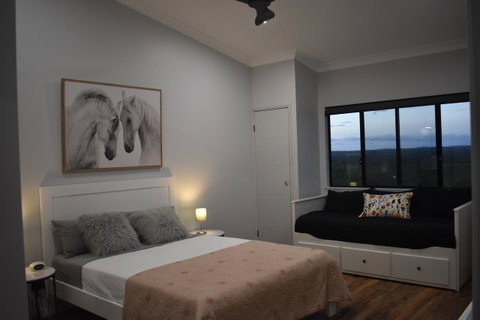 Ironbark House - Accommodation Redcliffe 1
