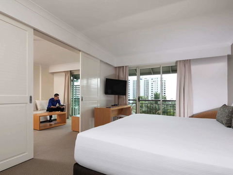 Novotel Cairns Oasis Resort - Accommodation Redcliffe 41