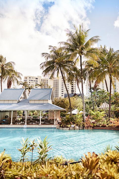 Novotel Cairns Oasis Resort - Accommodation Redcliffe 4
