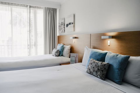 Novotel Cairns Oasis Resort - Accommodation Redcliffe 23