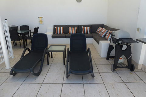 5231 BEACH CLUB PENTHOUSE - Accommodation Redcliffe 12