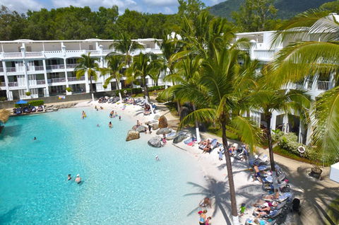 5231 BEACH CLUB PENTHOUSE - Accommodation Redcliffe 14