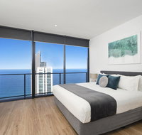 Circle on Cavill - GCLR - Accommodation Redcliffe