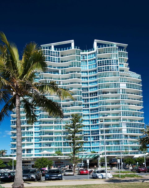 Reflection On The Sea - Accommodation Redcliffe 25