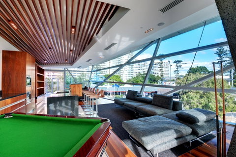 Reflection On The Sea - Accommodation Redcliffe 21