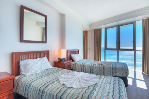 Reflection On The Sea - Accommodation Redcliffe 7