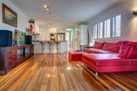 Currumbin Sands On The Beach - Accommodation Redcliffe 20