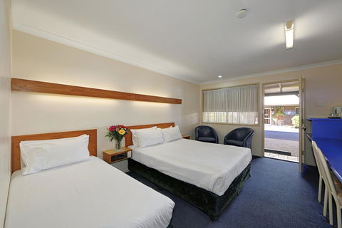 Smart Motels Bert Hinkler - Accommodation Redcliffe 18