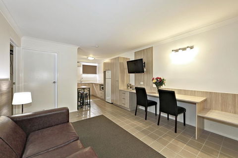 Smart Motels Bert Hinkler - Accommodation Redcliffe 31