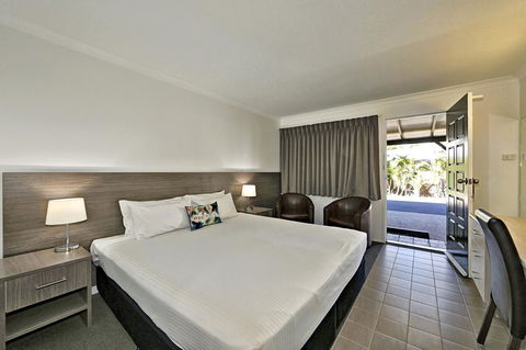 Smart Motels Bert Hinkler - Accommodation Redcliffe 24