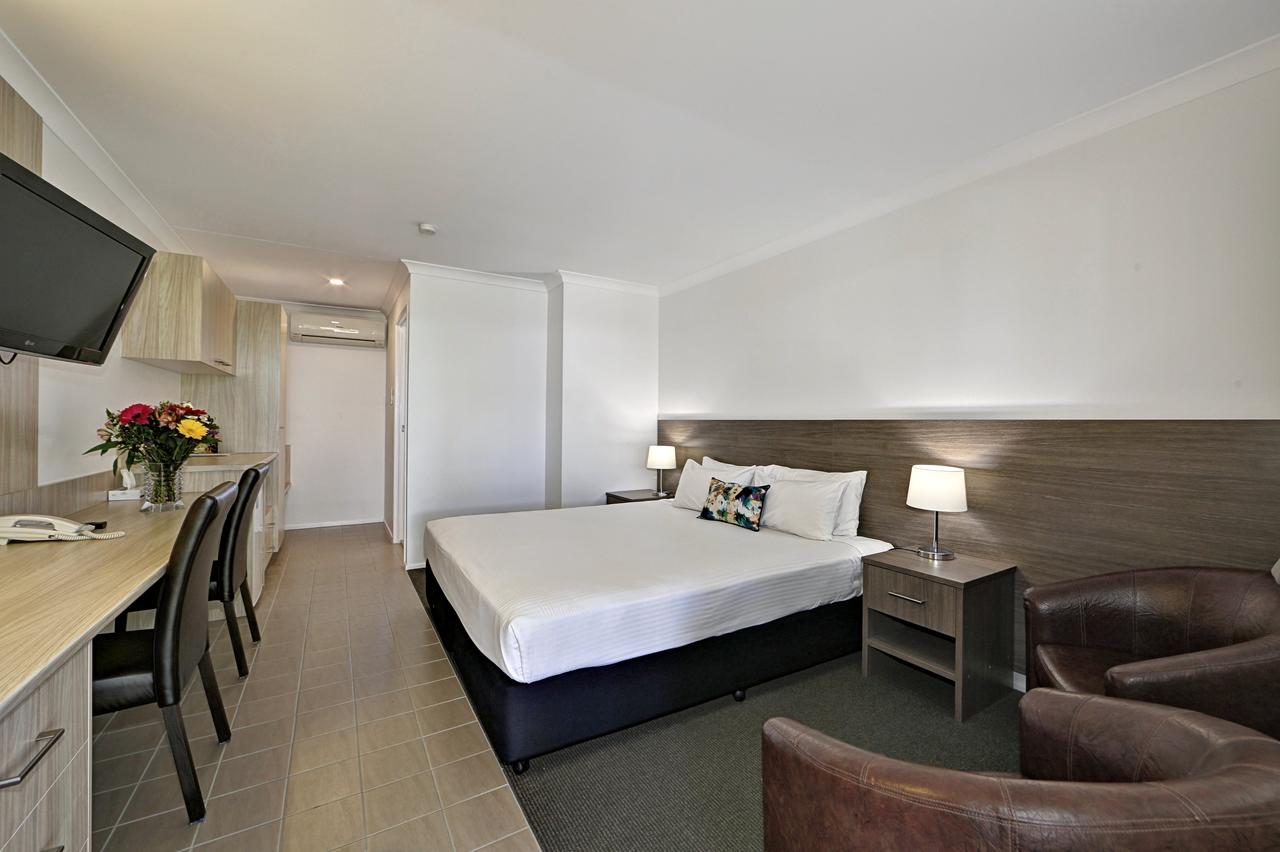 Millbank QLD Accommodation Redcliffe