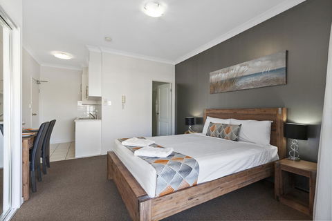 La Vida On Anzac - Accommodation Redcliffe 19