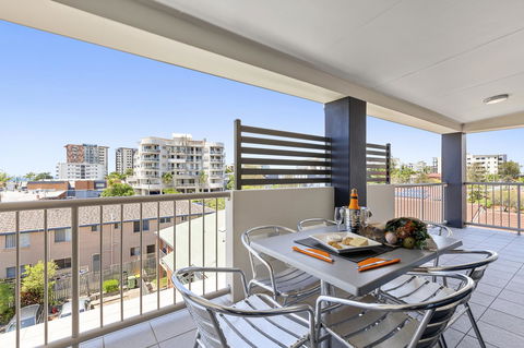La Vida On Anzac - Accommodation Redcliffe 33