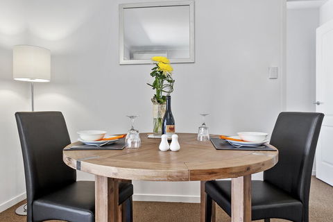La Vida On Anzac - Accommodation Redcliffe 24