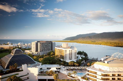 Pullman Cairns International - Accommodation Redcliffe 24