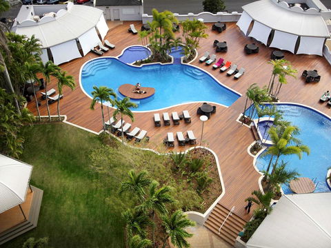 Pullman Cairns International - Accommodation Redcliffe 26
