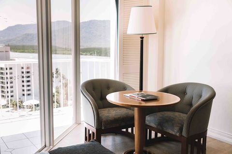 Pullman Cairns International - Accommodation Redcliffe 10