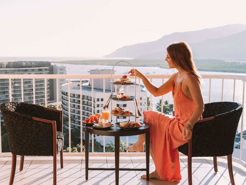 Pullman Cairns International - Accommodation Redcliffe 31