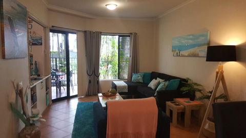 Jackies Holiday Apartment - Accommodation Redcliffe 7