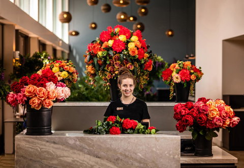 Cairns Harbourside Hotel - Accommodation Redcliffe 2