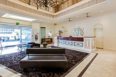 Central Cosmo Apartment Hotel - Accommodation Redcliffe 6