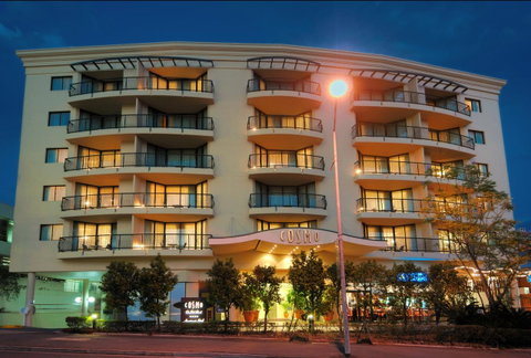 Central Cosmo Apartment Hotel - Accommodation Redcliffe 7