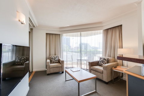 Central Cosmo Apartment Hotel - Accommodation Redcliffe 27