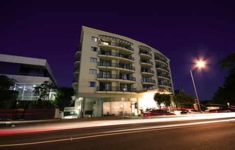 Central Cosmo Apartment Hotel - Accommodation Redcliffe 21