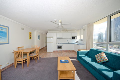 Chateau Beachside Resort - Accommodation Redcliffe 15