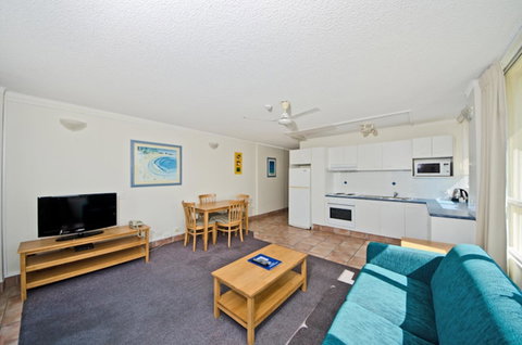Chateau Beachside Resort - Accommodation Redcliffe 24