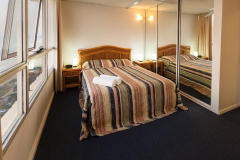 Chateau Beachside Resort - Accommodation Redcliffe 29