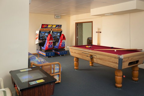 Chateau Beachside Resort - Accommodation Redcliffe 7